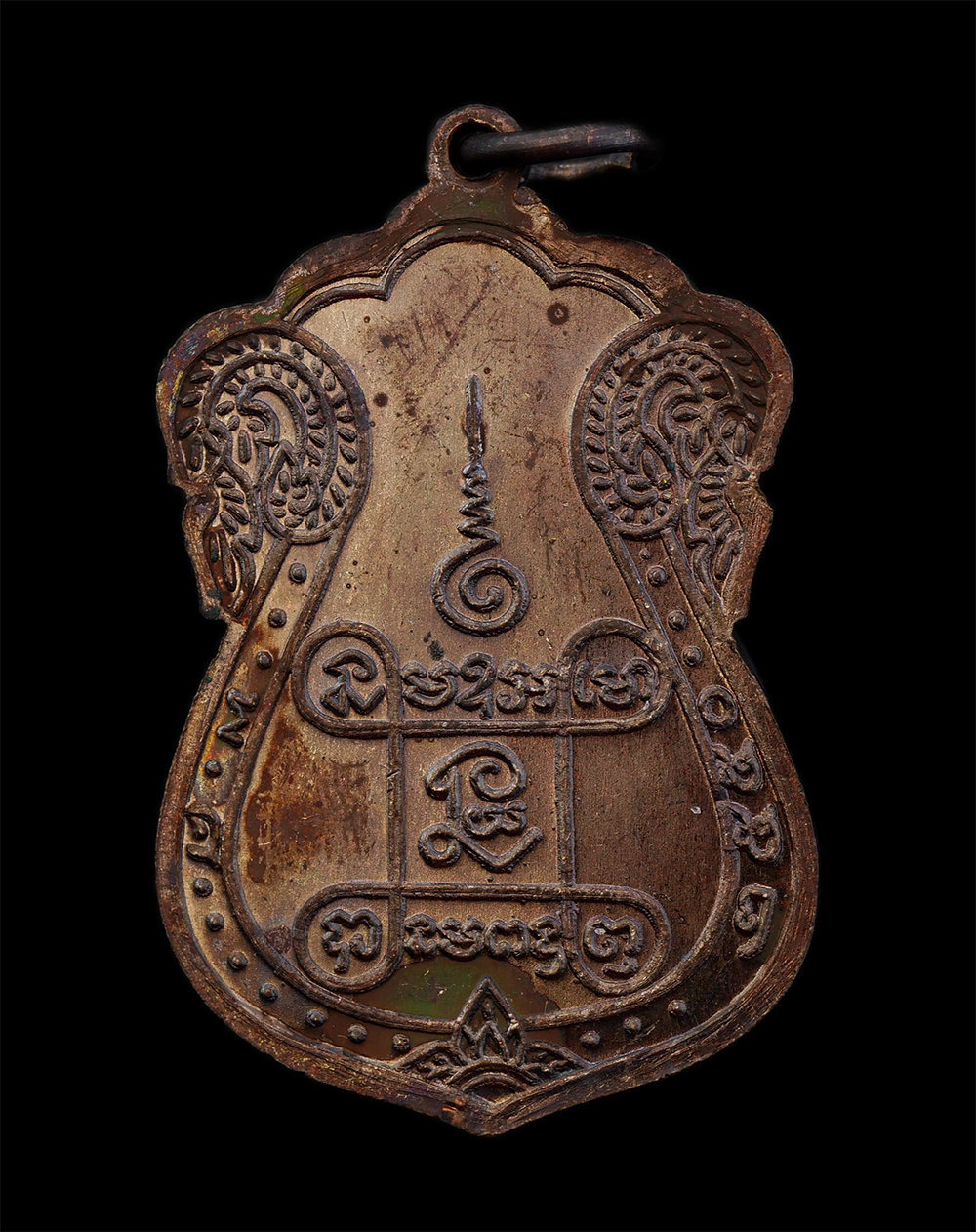 15Jun24 (59)bp.jpg - เหรียญเสมาหลวงปู่เอี่ยม พิมพ์ใหญ่  หลวงพ่อหลวงพ่อใหญ่ สุกรี สุตาคโม(พระธรรมศีลาจารย์) วัดหนัง ราชวรวิหาร แขวงบางค้อ เขตจอมทอง กรุงเทพฯ ปี2550 เนื้อทอง [..] | https://kamulet.in.th